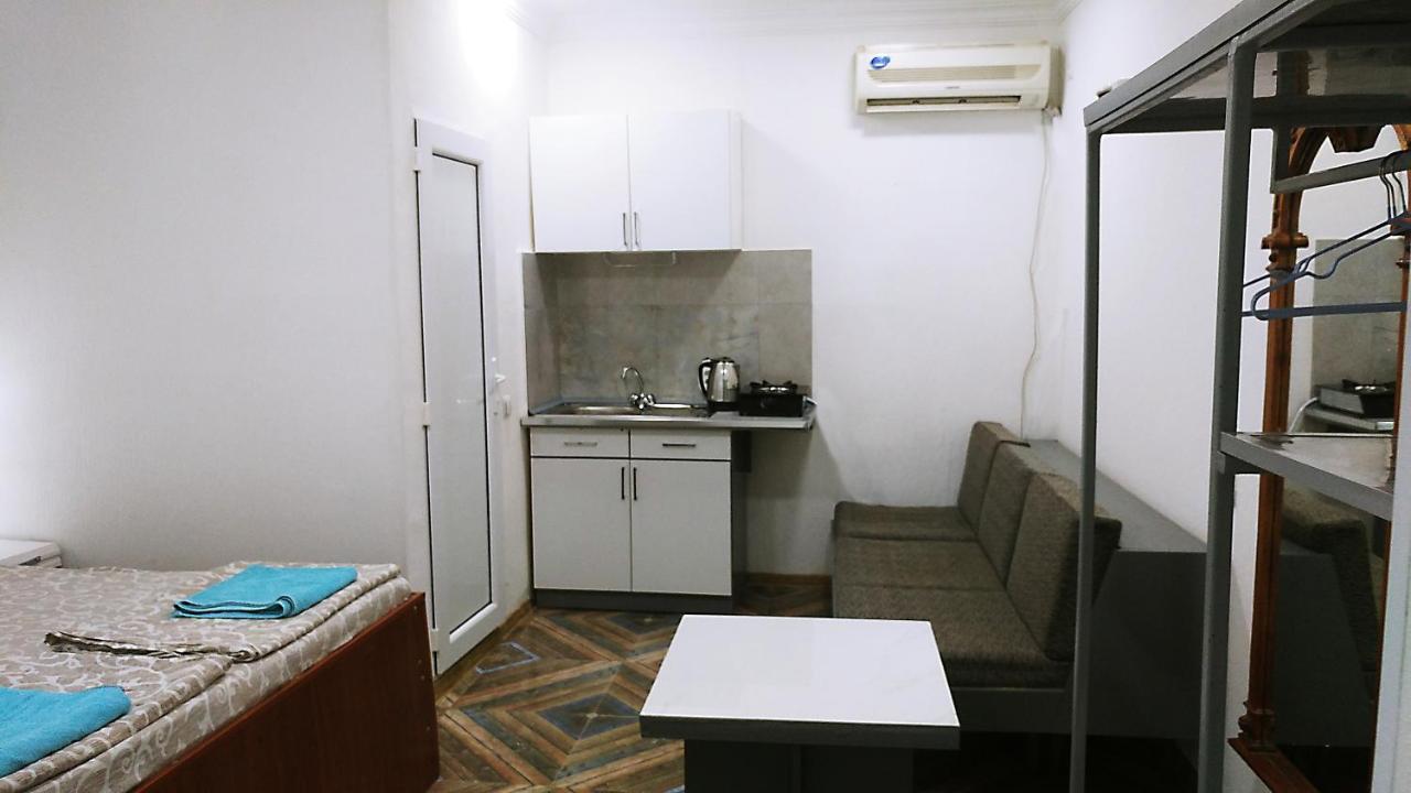 Rrooms Old City Apartment Тбілісі Екстер'єр фото